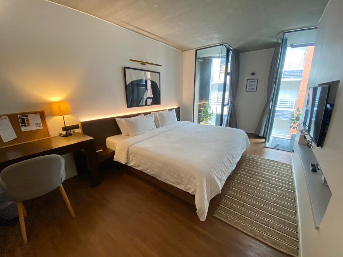 T2 Residence Sathorn Bangkok Exterior photo