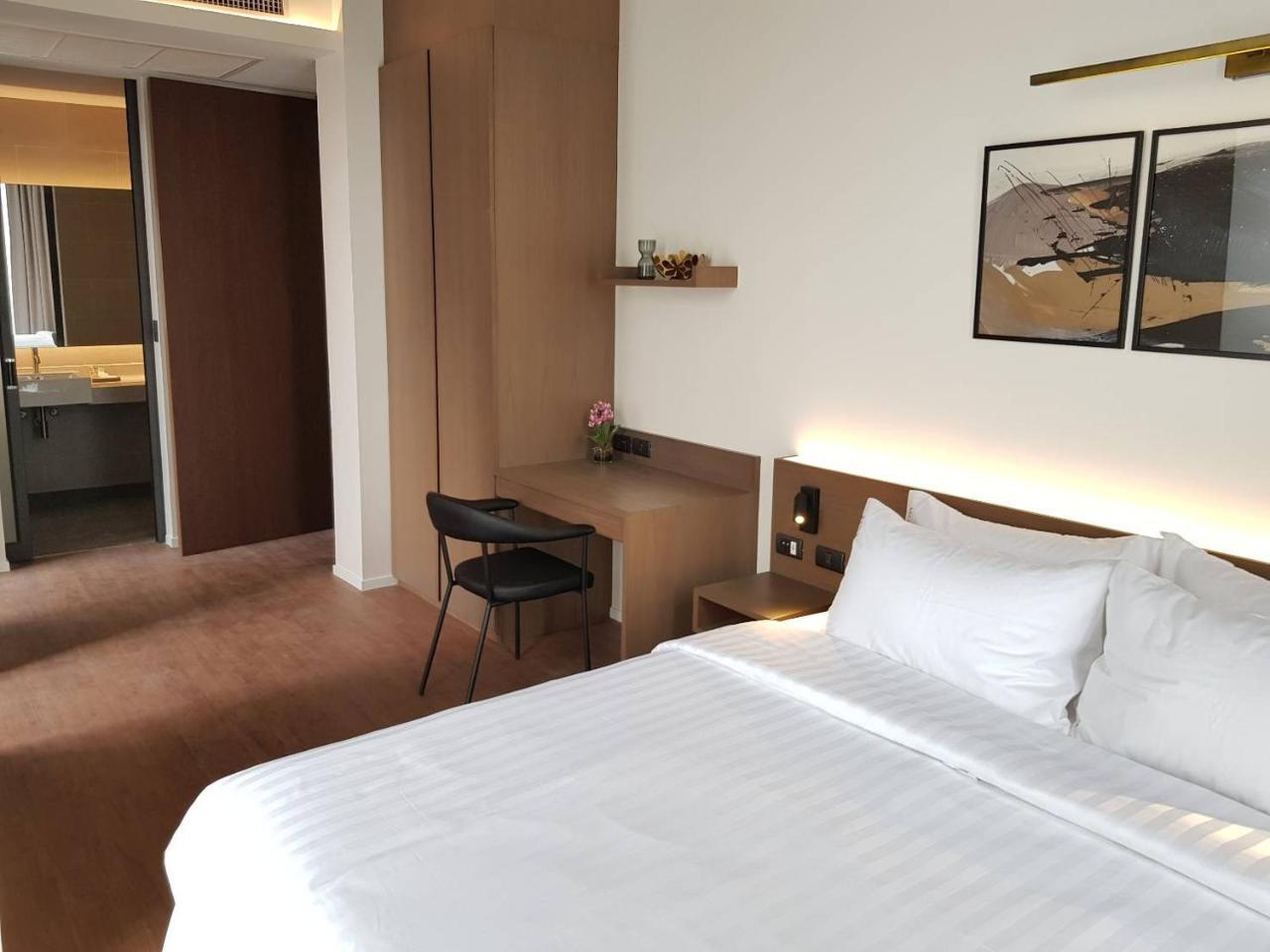T2 Residence Sathorn Bangkok Exterior photo
