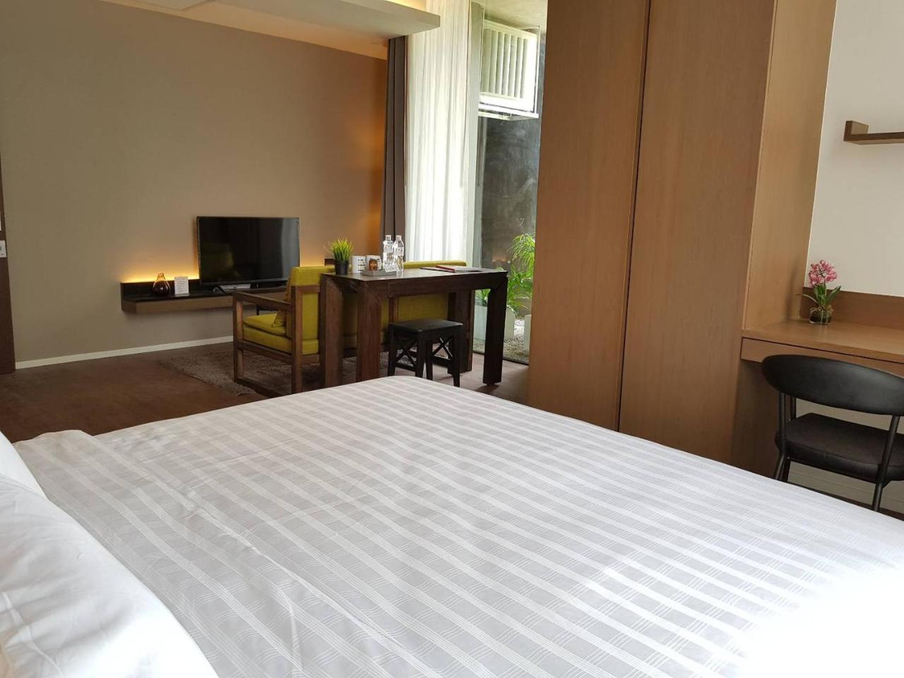 T2 Residence Sathorn Bangkok Exterior photo